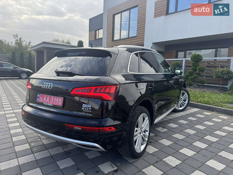 Внедорожник / Кроссовер Audi Q5 2018 в Стрые