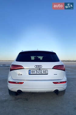 Внедорожник / Кроссовер Audi Q5 2016 в 