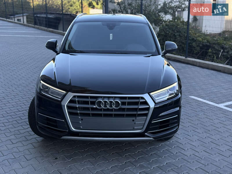 Внедорожник / Кроссовер Audi Q5 2019 в Хмельницком