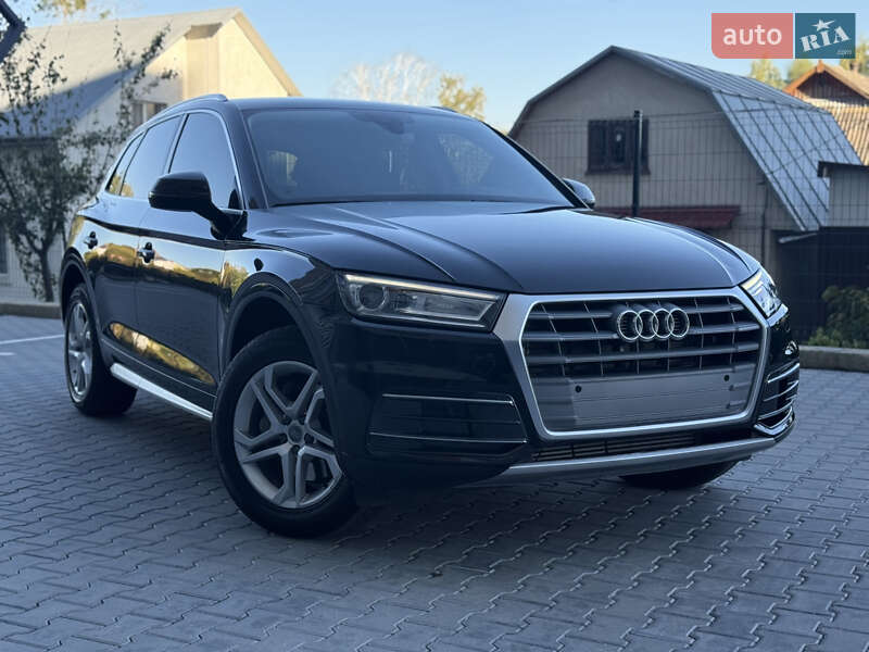 Внедорожник / Кроссовер Audi Q5 2019 в Хмельницком