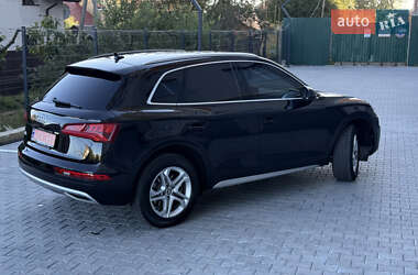 Внедорожник / Кроссовер Audi Q5 2019 в 