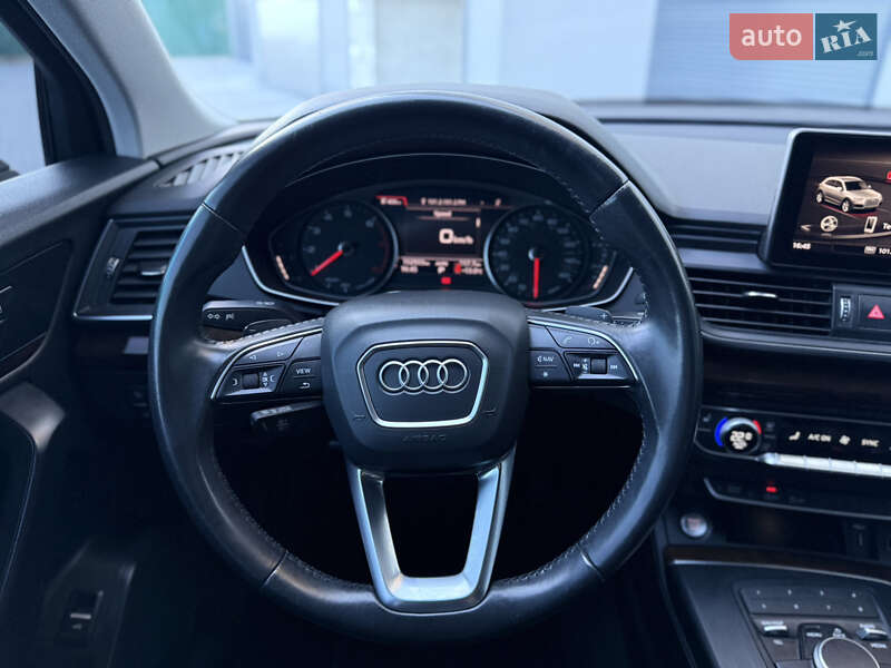 Внедорожник / Кроссовер Audi Q5 2019 в Хмельницком