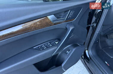 Внедорожник / Кроссовер Audi Q5 2019 в 