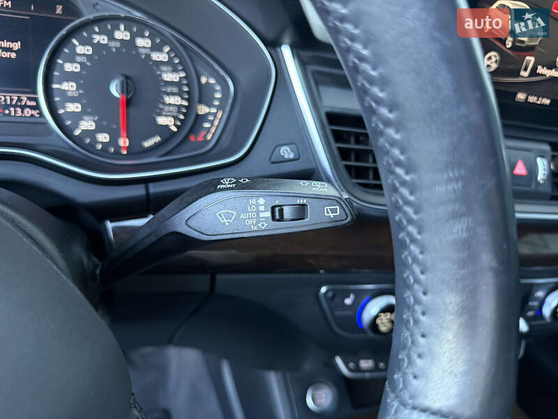 Внедорожник / Кроссовер Audi Q5 2019 в Хмельницком