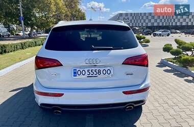 Позашляховик / Кросовер Audi Q5 2016 в 