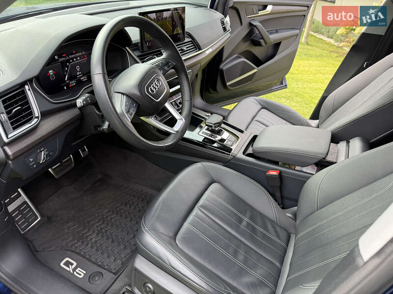Позашляховик / Кросовер Audi Q5 2023 в Львові