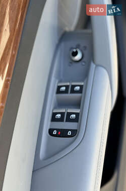 Внедорожник / Кроссовер Audi Q5 2021 в 
