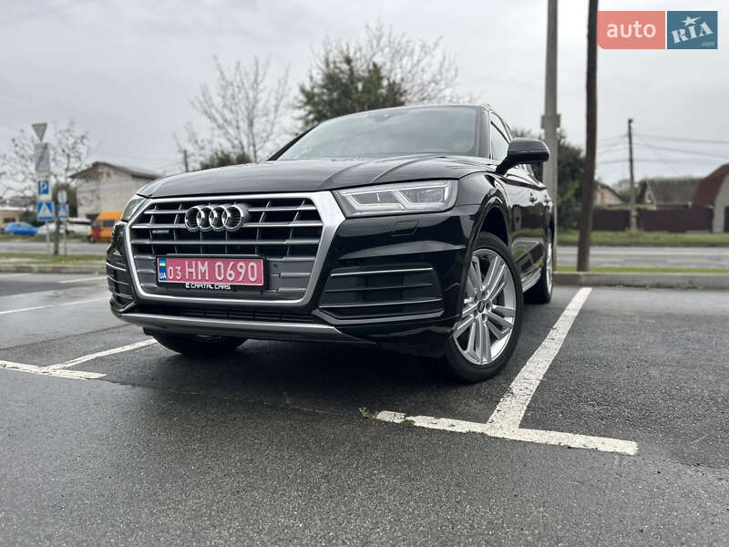 Позашляховик / Кросовер Audi Q5 2017 в Києві