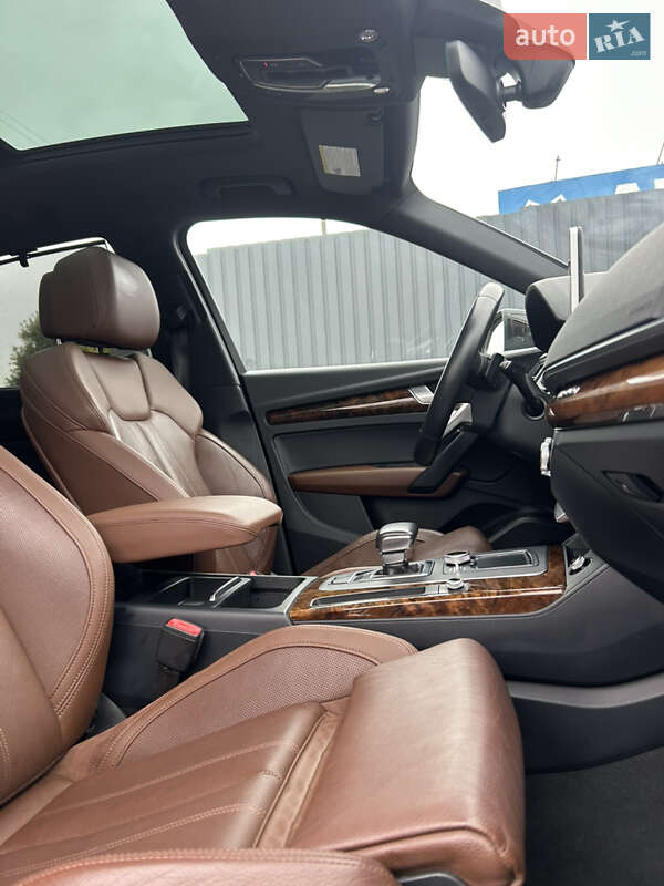 Позашляховик / Кросовер Audi Q5 2017 в Києві