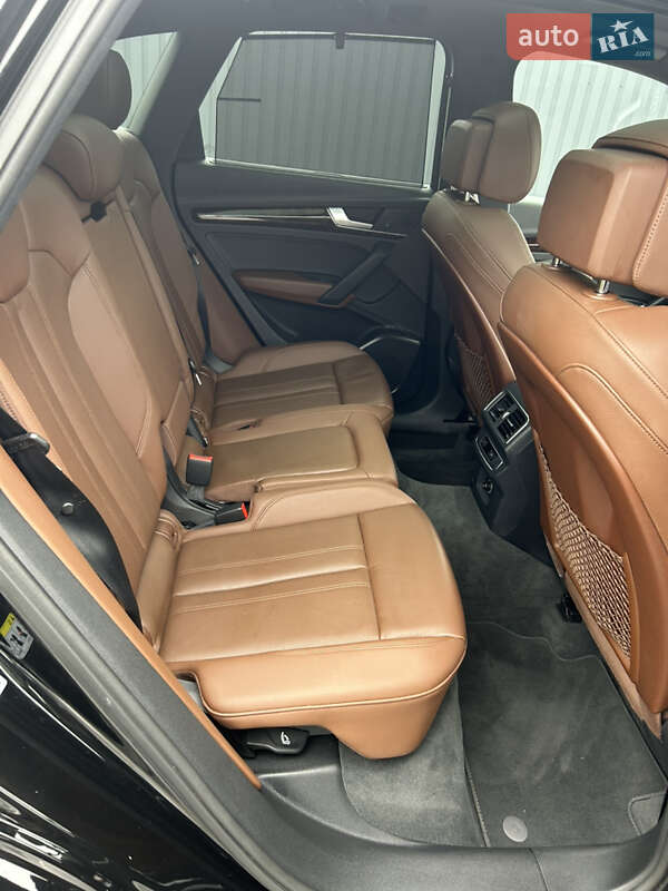Позашляховик / Кросовер Audi Q5 2017 в Києві