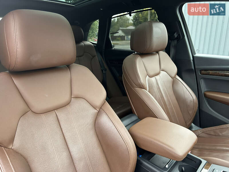 Позашляховик / Кросовер Audi Q5 2017 в Києві