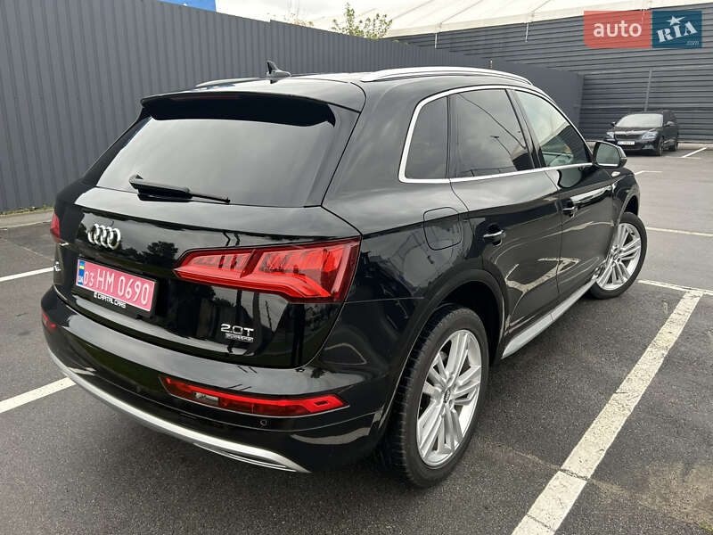 Позашляховик / Кросовер Audi Q5 2017 в Києві