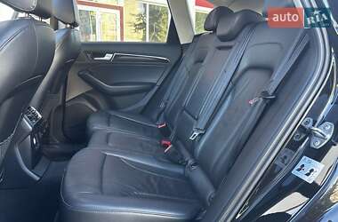 Внедорожник / Кроссовер Audi Q5 2012 в 