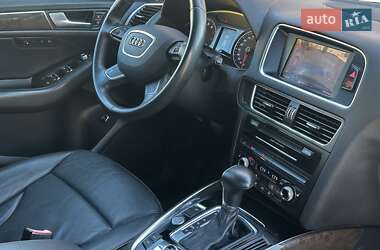 Внедорожник / Кроссовер Audi Q5 2012 в 
