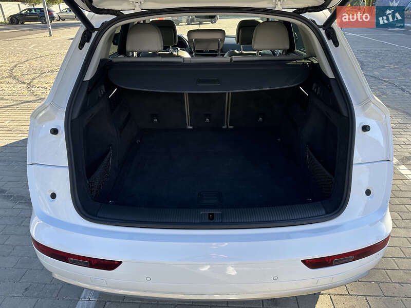 Внедорожник / Кроссовер Audi Q5 2018 в Луцке фото 11 Внедорожник / Кроссовер Audi Q5 2018 в Луцке