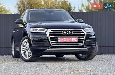Внедорожник / Кроссовер Audi Q5 2017 в 