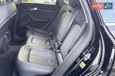 Внедорожник / Кроссовер Audi Q5 2017 в 