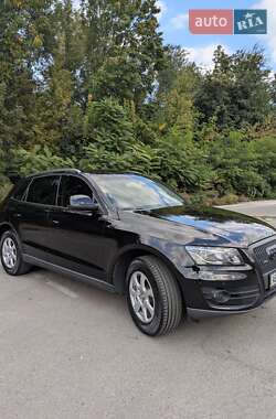 Внедорожник / Кроссовер Audi Q5 2011 в 