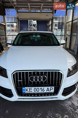 Внедорожник / Кроссовер Audi Q5 2012 в Соленом