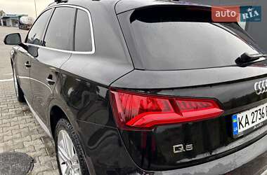 Позашляховик / Кросовер Audi Q5 2019 в  фото 8 Позашляховик / Кросовер Audi Q5 2019 в