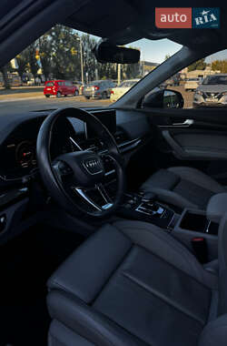 Внедорожник / Кроссовер Audi Q5 2019 в 