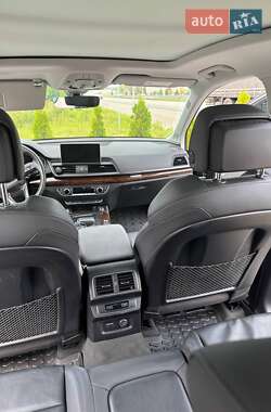 Позашляховик / Кросовер Audi Q5 2019 в  фото 23 Позашляховик / Кросовер Audi Q5 2019 в