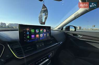 Внедорожник / Кроссовер Audi Q5 2022 в 