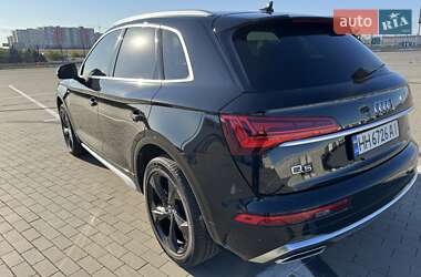 Внедорожник / Кроссовер Audi Q5 2022 в 