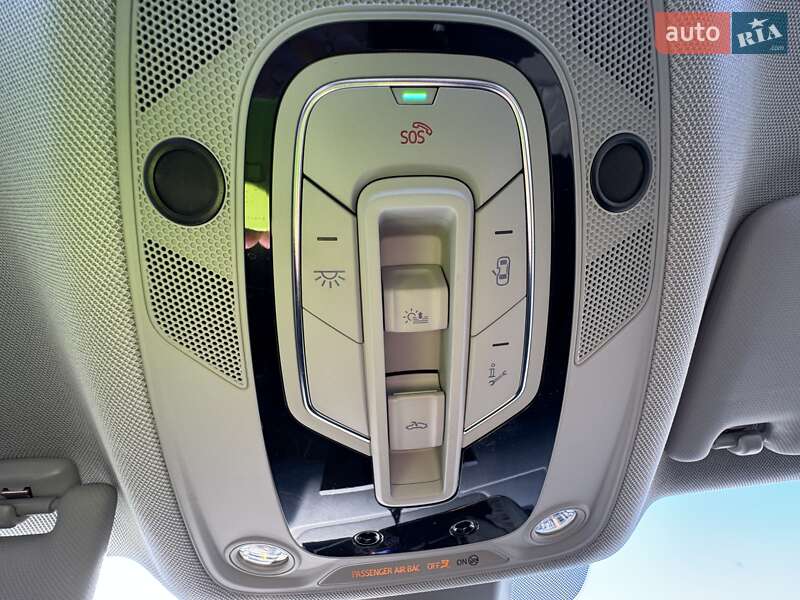 Внедорожник / Кроссовер Audi Q5 2022 в Одессе