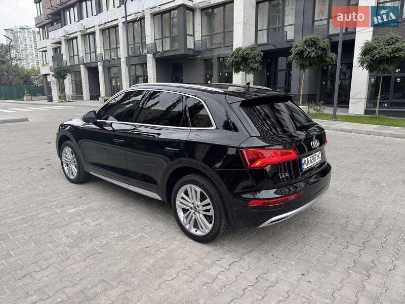 Внедорожник / Кроссовер Audi Q5 2018 в Киеве