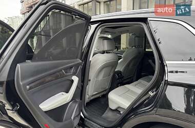 Внедорожник / Кроссовер Audi Q5 2018 в 