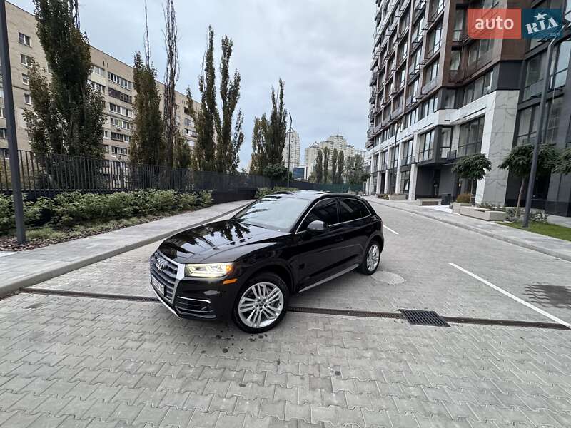 Внедорожник / Кроссовер Audi Q5 2018 в Киеве