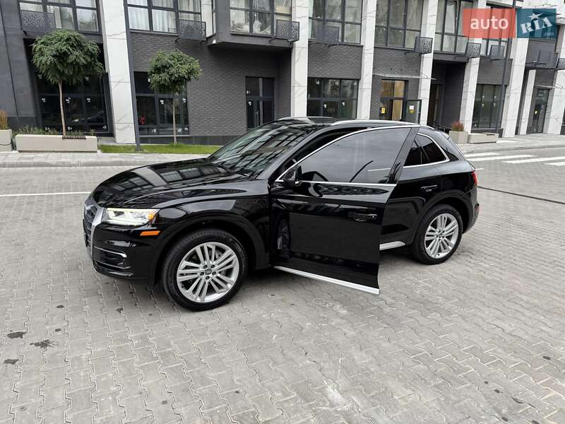 Внедорожник / Кроссовер Audi Q5 2018 в Киеве