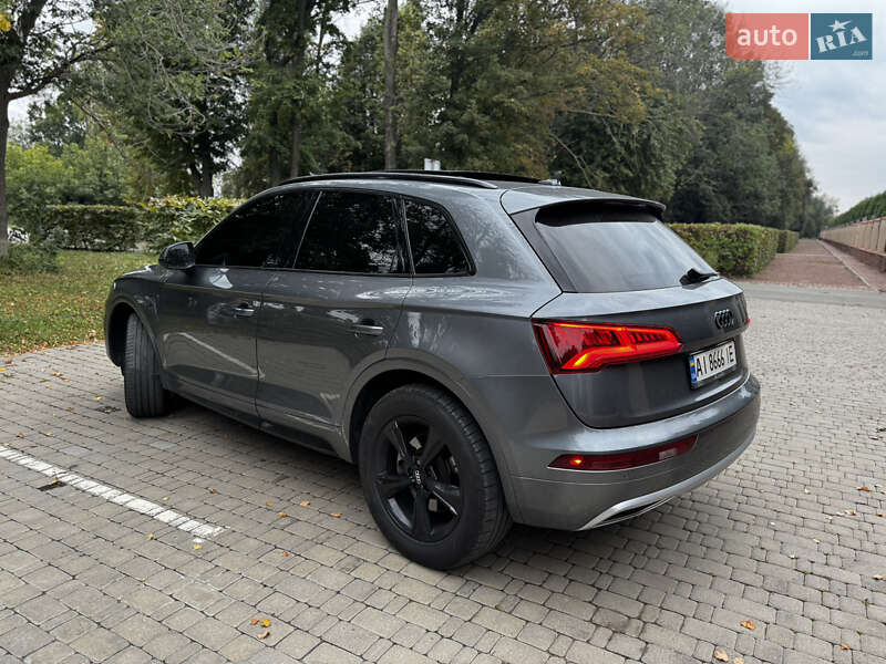 Позашляховик / Кросовер Audi Q5 2018 в Києві