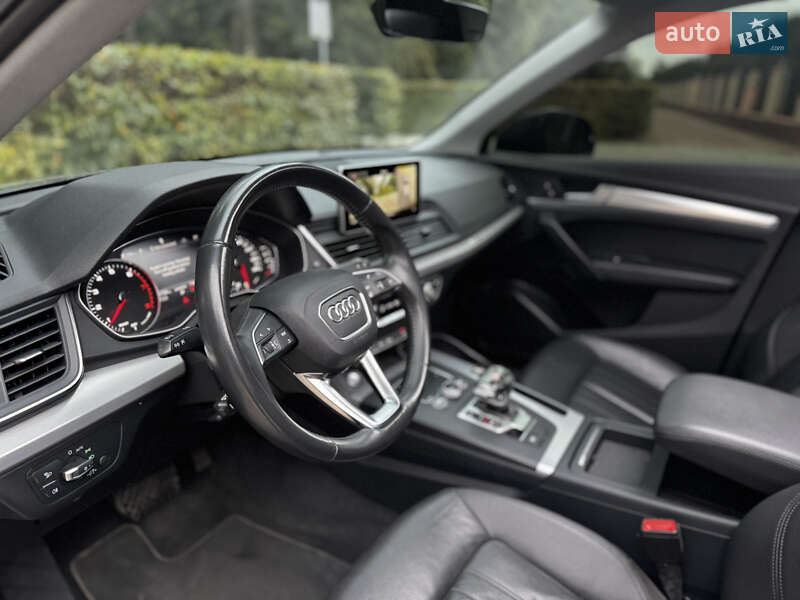 Позашляховик / Кросовер Audi Q5 2018 в Києві