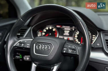 Внедорожник / Кроссовер Audi Q5 2018 в 