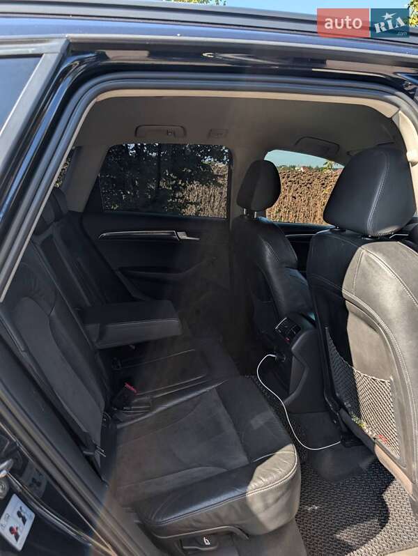Внедорожник / Кроссовер Audi Q5 2009 в Киеве