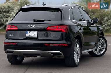 Позашляховик / Кросовер Audi Q5 2019 в 