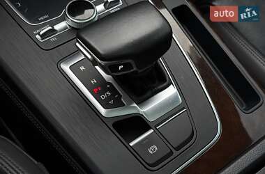 Позашляховик / Кросовер Audi Q5 2019 в 