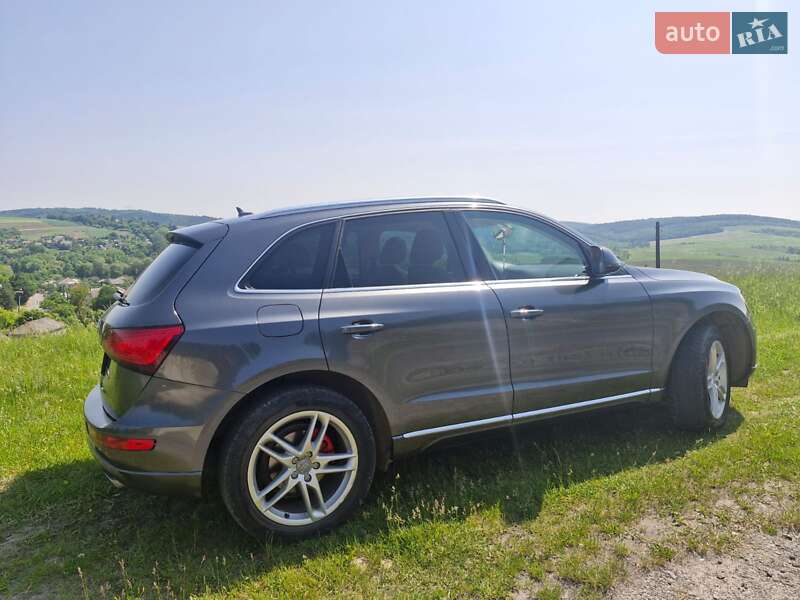 Внедорожник / Кроссовер Audi Q5 2015 в Ивано-Франковске