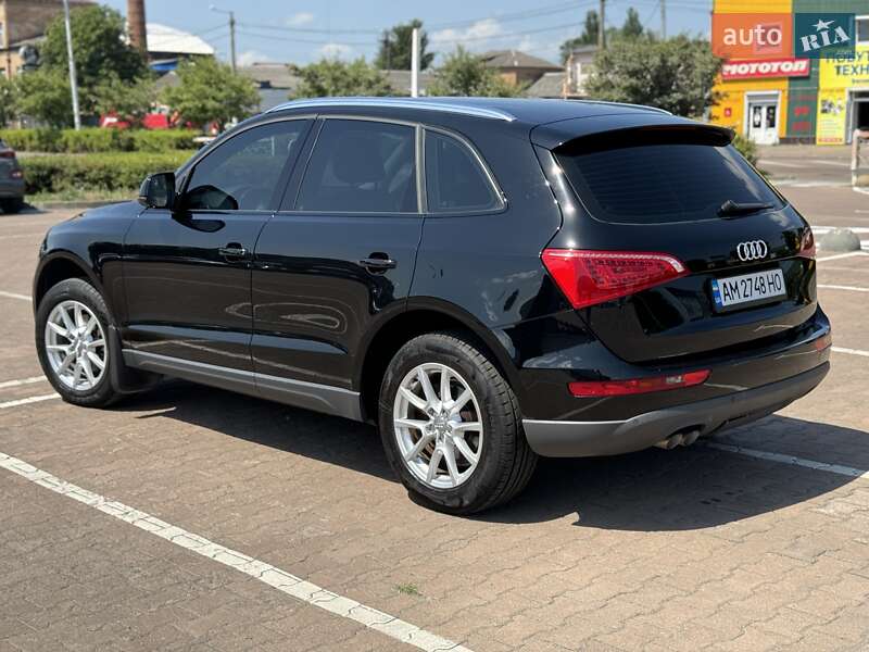 Позашляховик / Кросовер Audi Q5 2012 в Житомирі