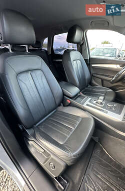 Позашляховик / Кросовер Audi Q5 2017 в 