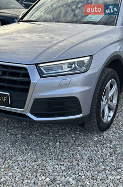 Позашляховик / Кросовер Audi Q5 2017 в 