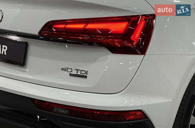 Внедорожник / Кроссовер Audi Q5 2021 в 