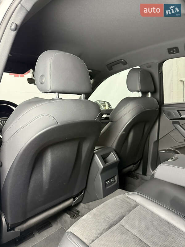 Внедорожник / Кроссовер Audi Q5 2021 в Одессе