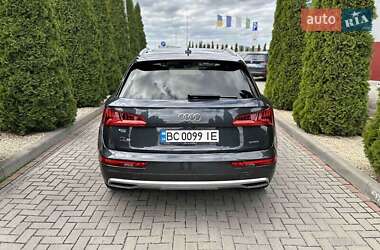 Внедорожник / Кроссовер Audi Q5 2019 в 