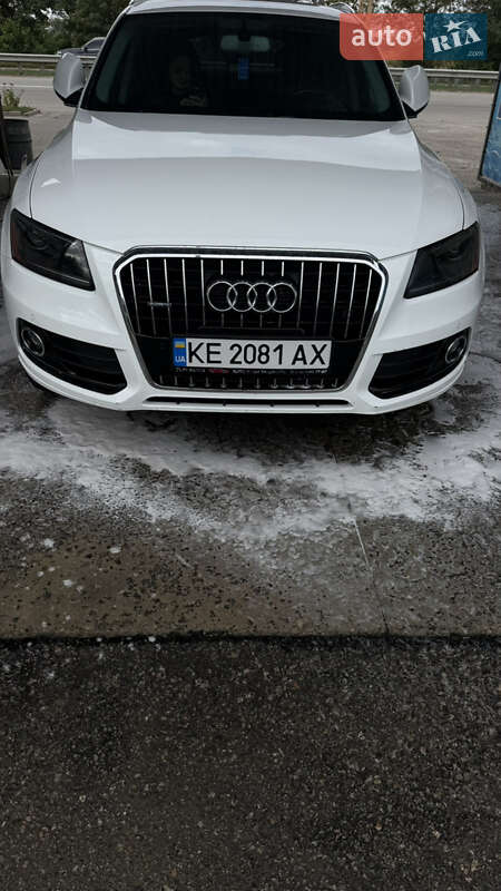 Внедорожник / Кроссовер Audi Q5 2012 в Соленом