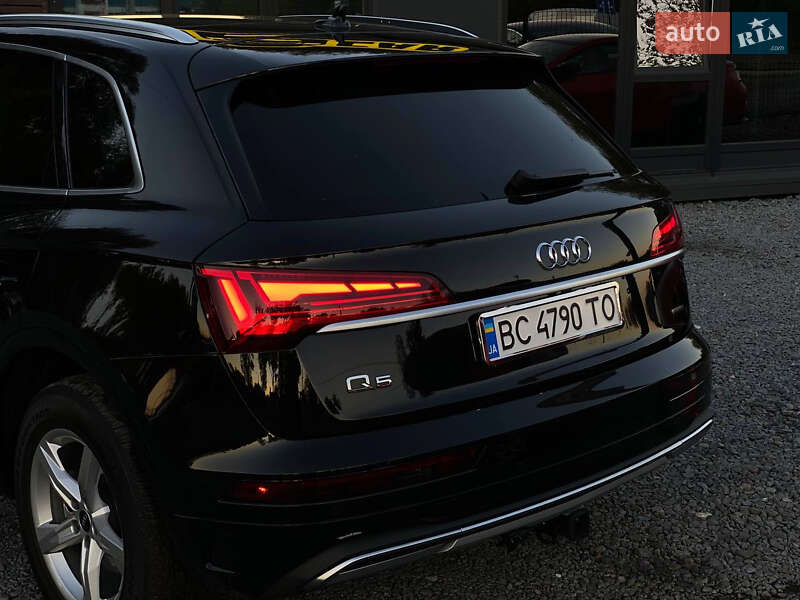 Позашляховик / Кросовер Audi Q5 2021 в Львові