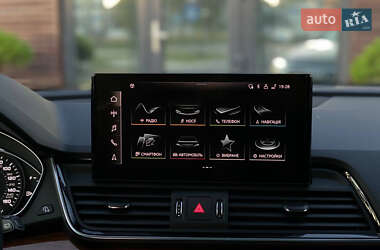 Внедорожник / Кроссовер Audi Q5 2021 в 