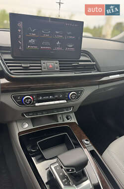 Внедорожник / Кроссовер Audi Q5 2022 в 